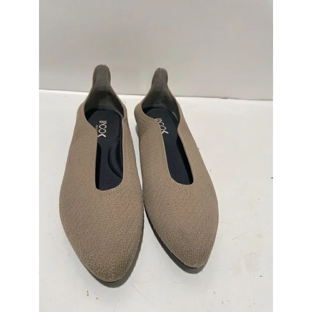 NEW BRIGHT SPOT ELF FLATS T GEORGIANOS SLIP CREAM SIZE 7 SHOES